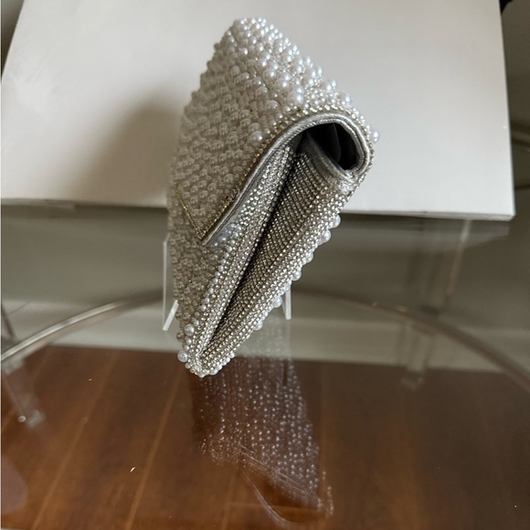 Silver Shimmer & Pearl Envelope Clutch | Convertible Shoulder or Clutch